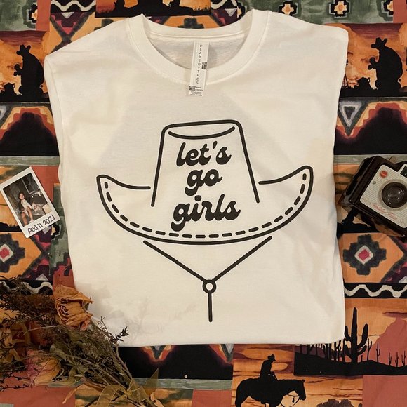Lets Go Girls Shania Twain Classic Country Bachelorette Graphic Tee T-Shirt - Picture 1 of 1